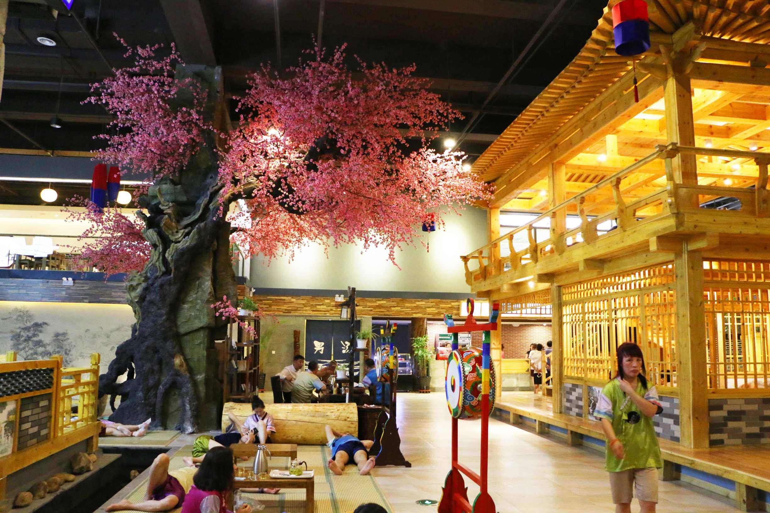 沈阳汗蒸吃喝玩乐一体,适合情侣去的汗蒸沈阳