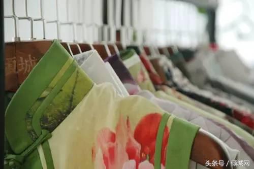 夏天怎么选旗袍,白领选什么品牌服装