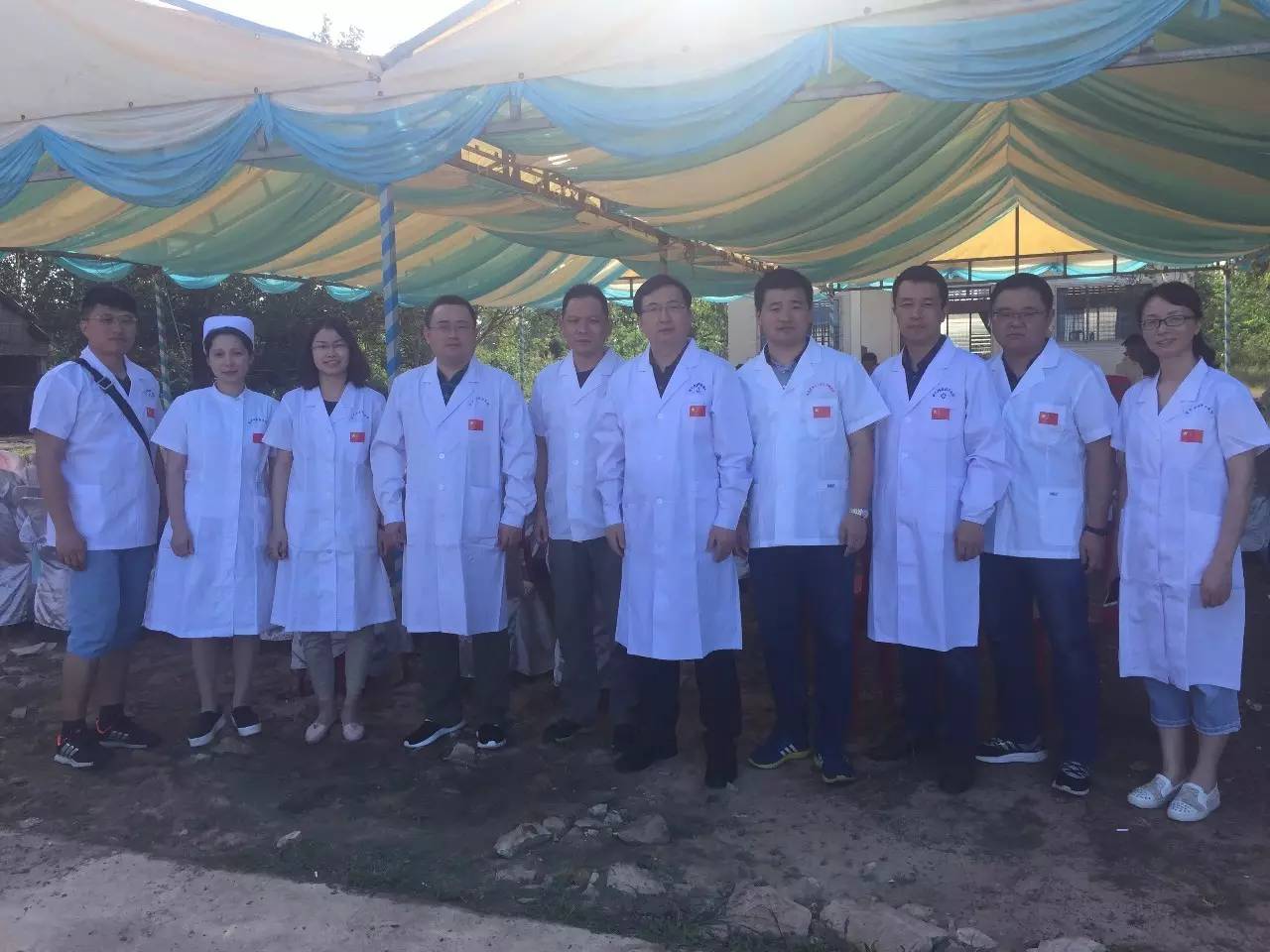 我院援鄂医疗队员踏上返乡之路,我院第一批援鄂医疗队整装待发