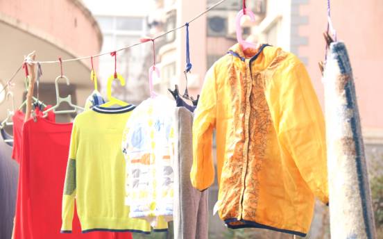 住在一楼潮湿和发霉,住一楼潮湿长霉最佳解决方法