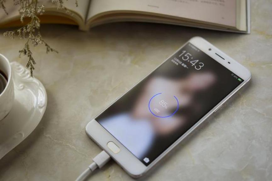 现在oppor9s还值得入手吗,oppor9s和普通版有什么区别