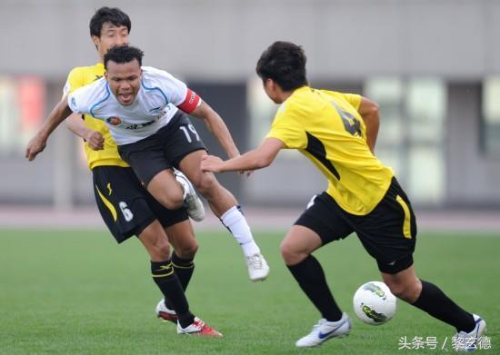 目标冲超最终降乙,百年俱乐部目标遭重创,早集结力图东山再起