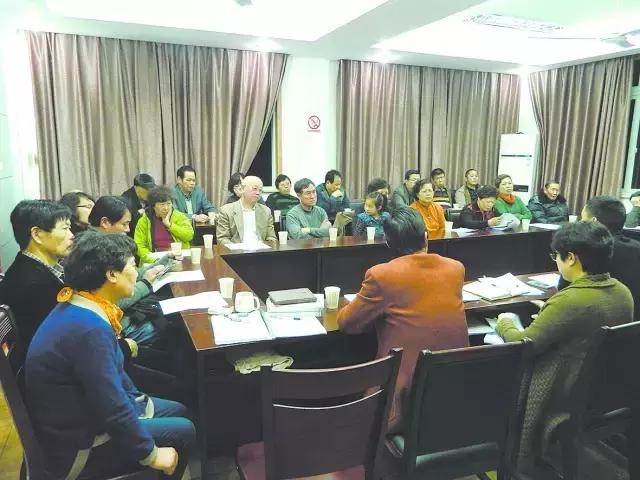 小区电梯超过15年了怎么办,老小区电梯坏了怎么办