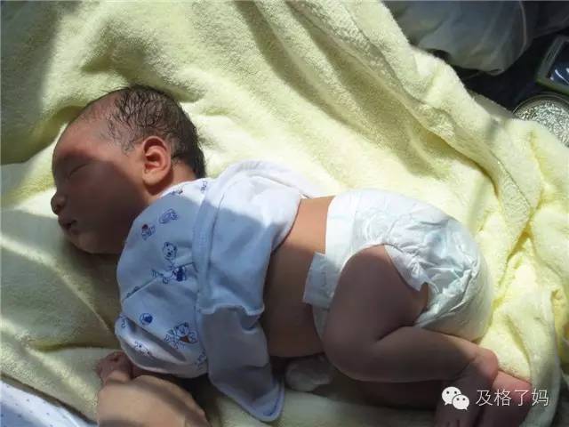 宝宝囟门的护理注意事项,婴儿囟门的正确护理方法