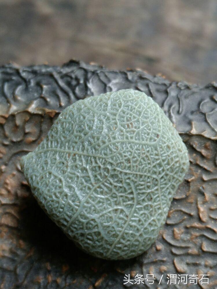 戈壁玛瑙温润如玉,心脏型戈壁玛瑙