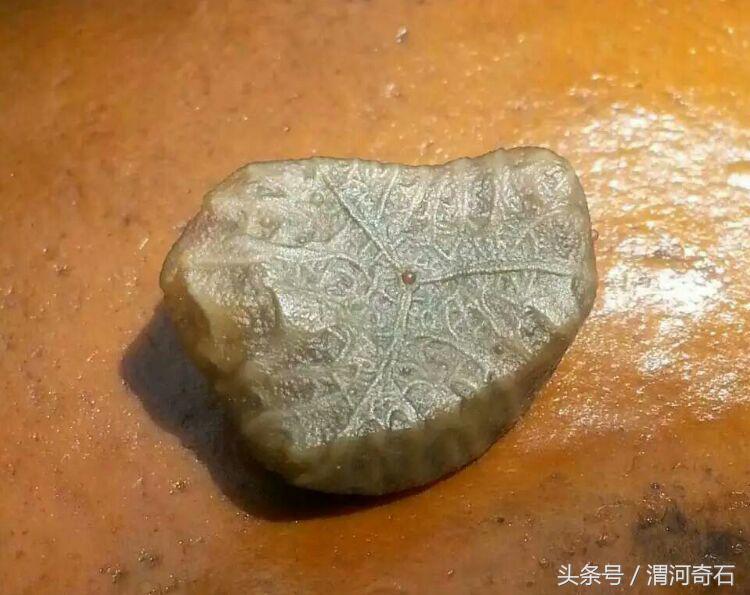 戈壁玛瑙温润如玉,心脏型戈壁玛瑙