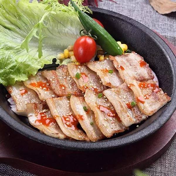 What?余姚嘉悦广场这家神店,来给您免费送奶茶啦?!