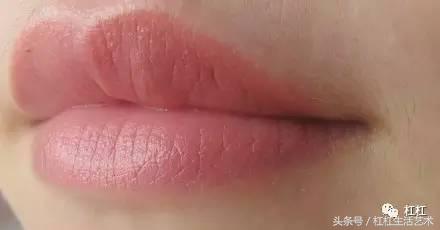 大牌口红与平价口红区别,用了便宜的口红会怎样