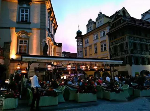 布拉格广场hello,hello说唱布拉格