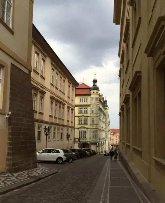 布拉格广场hello,hello说唱布拉格