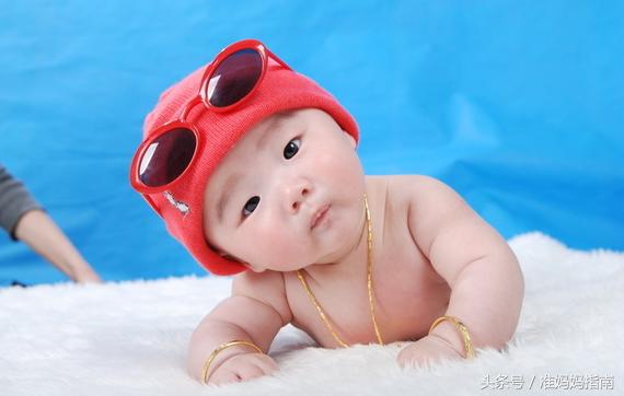 小孩冬季喝水的正确方法,冬天喝水的好处