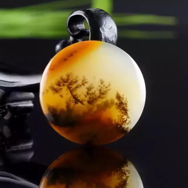 黄龙玉水草花会越来越透明么,黄龙玉里面的水草花是如何形成的