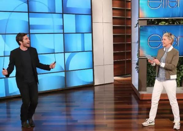 跳绳是个好运动燃脂又健脑,一分钟跳绳100-140个燃脂效率最高