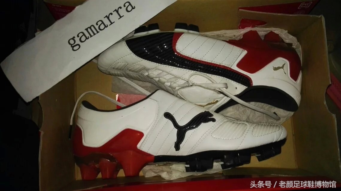 足球鞋历史第一战靴,历史最好碎钉足球鞋