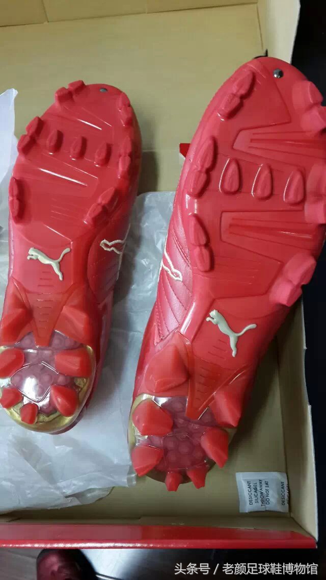 足球鞋历史第一战靴,历史最好碎钉足球鞋