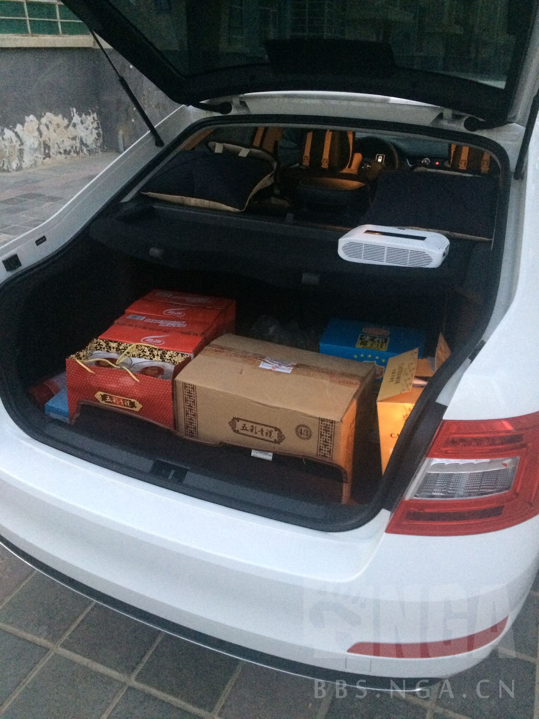 孩子出生买了第一辆车,14年明锐1.6顶配