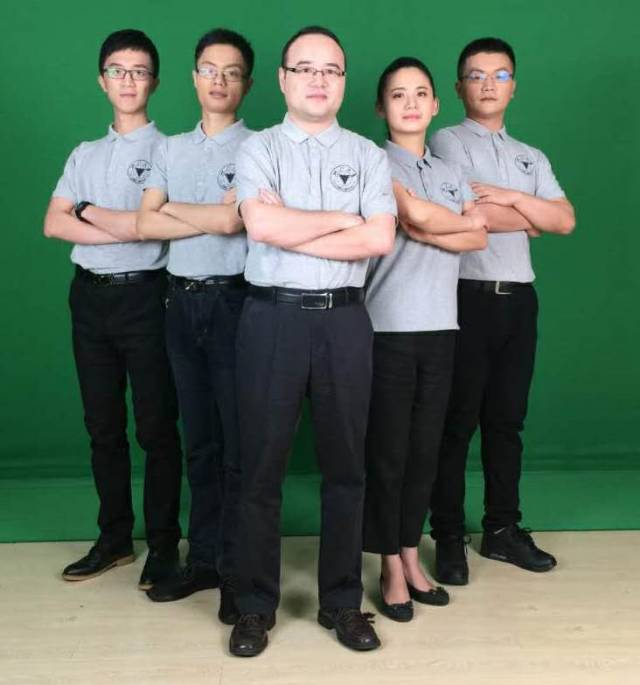 浙大学生上央视用脑电波实现意念操控！让撒贝宁成功脑控王力宏？