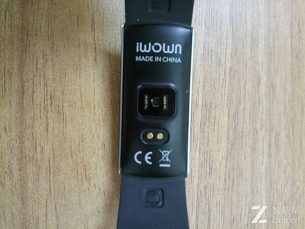 埃微手环怎么样充满电,埃微蛋卷手环如何关机