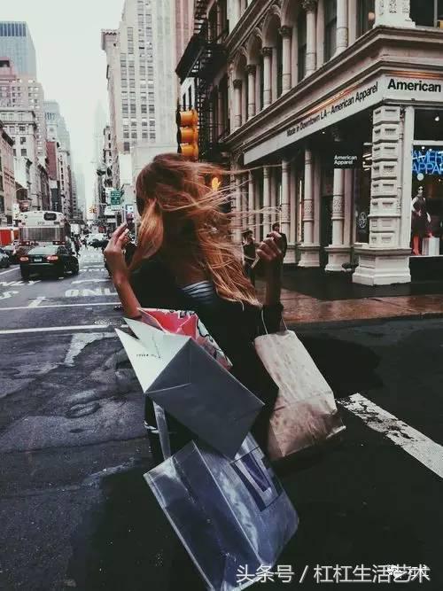 大牌口红与平价口红区别,用了便宜的口红会怎样