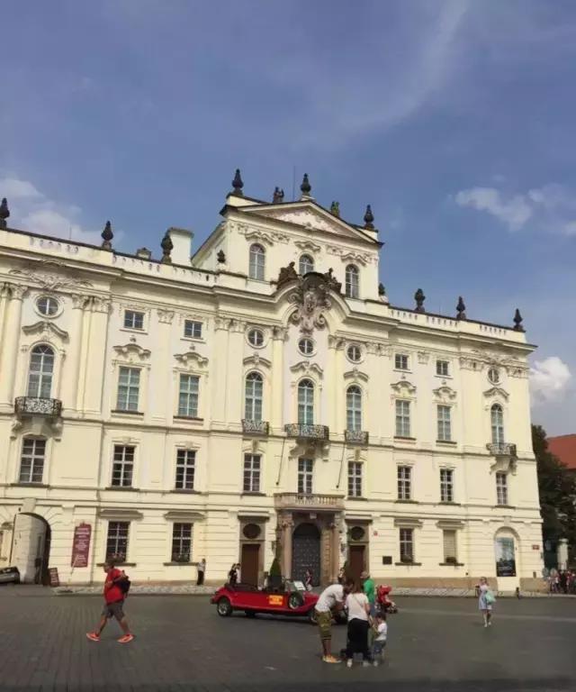 布拉格广场hello,hello说唱布拉格