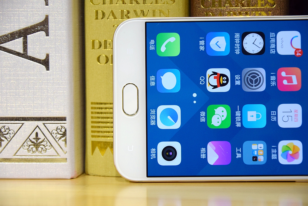 瞬间年轻好几岁，自拍效果着实让人惊艳的vivoX9体验