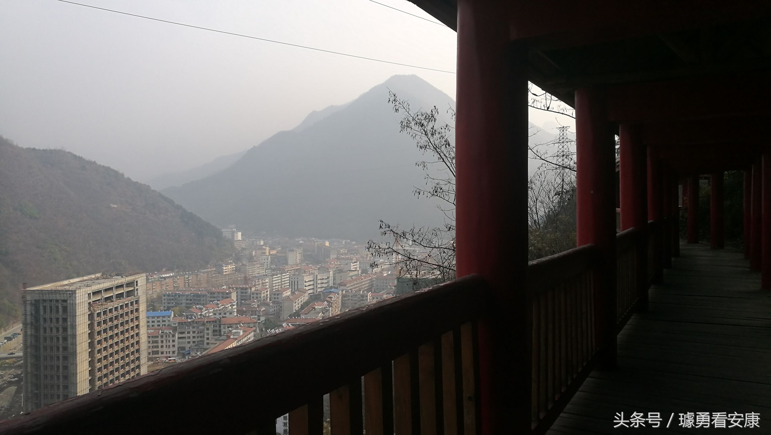 这里是中国慢城,一个让人能够宁静的城市这里环境美人情更美