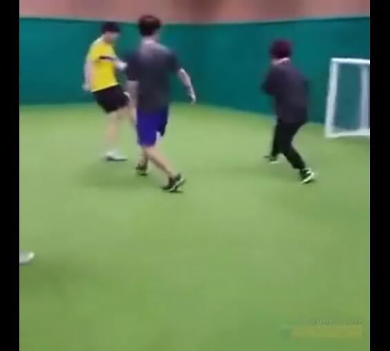 鐡滅毊faker鎼炵瑧闆嗛敠,鐡滅毊faker