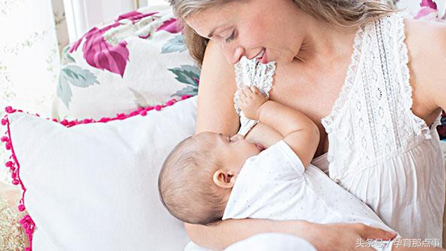 坐月子涨奶怎样快速处理,月子里涨奶的正确处理方法