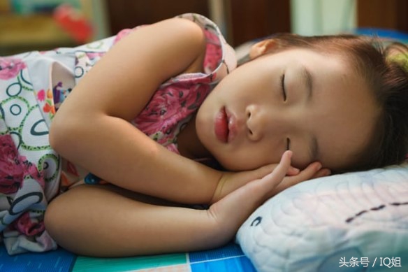 3岁小孩发烧吃了药降了35.5度,一岁孩子发烧吃了退烧药温度35度