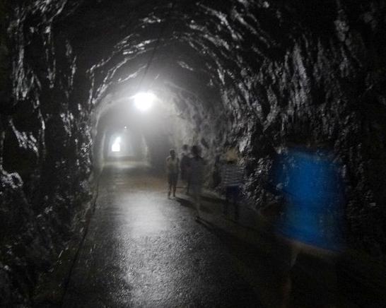 秦藏：在我家老屋下，密密麻麻放了数百口棺材