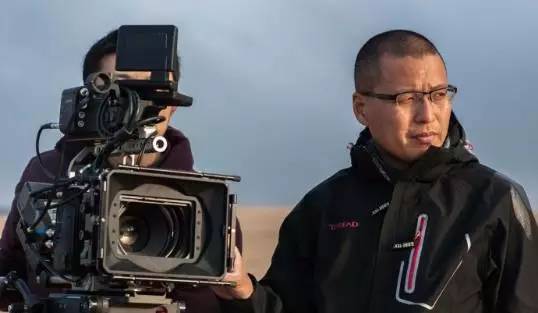 直播分娩现场？这部纪录片想说的其实更多