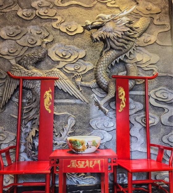 从人气王再到成都金牌火锅称号！凤望龙门实至名归！