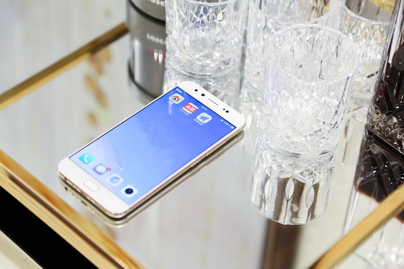 前置柔光双摄“怪兽级”--vivoX9上手体验