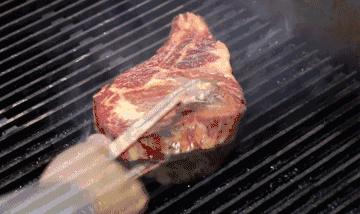 带上你的Dior、YSL到这家高逼格西餐厅，按口红数吃牛排！