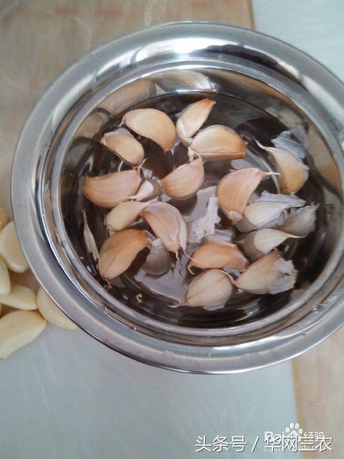 腊月初八用醋泡蒜的习俗,腊八泡蒜过年吃