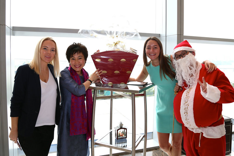 澳门旅游塔蹦极吃东西 (澳门旅游塔笨猪跳)