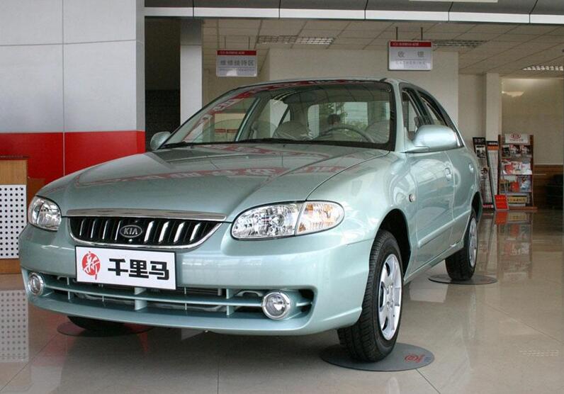 这车叫千里马!很多城市都用它做的士!可惜停产了