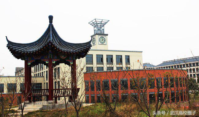 姝︽眽澶у涔﹂瀛﹂櫌,姝︽眽瀛﹂櫌灏辫浣撻獙