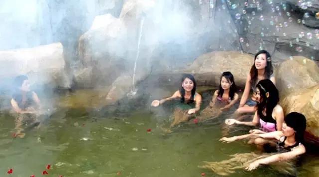 成都周边看雪滑雪的地方 (成都周边滑雪泡温泉好去处)