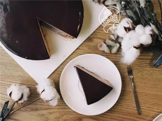 圣诞搞事啊!这杯咖啡竟好喝得我连杯子都吃掉了!