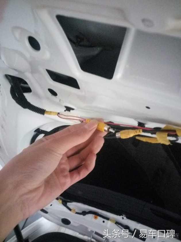 众泰t60后备箱右侧漏水,众泰t600发动机漏水