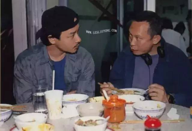 香港这家传统小吃牛肉汤店,明星经常光顾的香港牛腩店