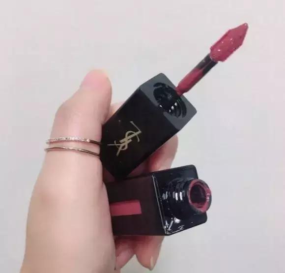 ysl唇釉浆果红血浆红樱桃红试色 (圣罗兰ysl黑管唇釉407试色照片)