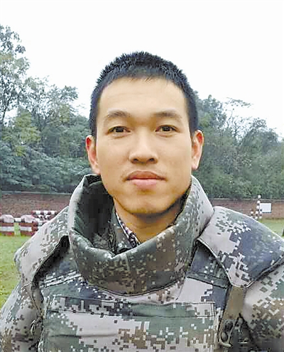 钢铁侠和他的战友,别人召唤钢铁侠