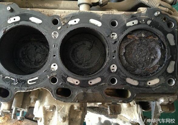 什么是爆震通常怎么解决,发动机爆震故障灯亮怎么消除