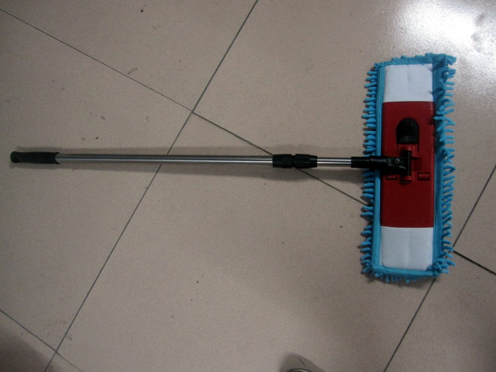 拖把太脏上面还粘了很多小头发,拖把上的粘液怎么去除