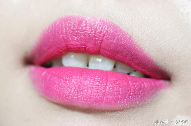 秀智同款“姨妈色”得鲜按压口红试色