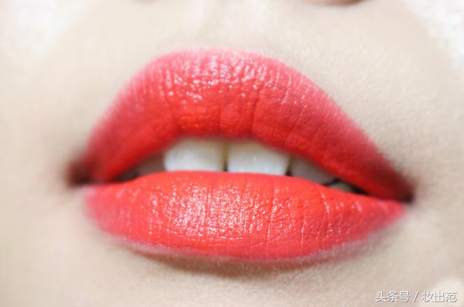 秀智同款“姨妈色”得鲜按压口红试色