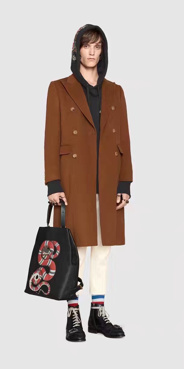 Gucci双肩包有盒子吗,gucci双肩包蝴蝶花