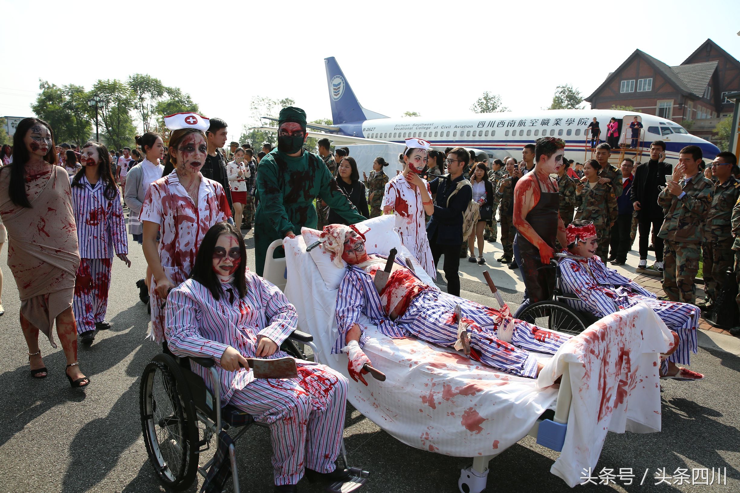 获得全球时尚盛典大奖,西航这个学校为什么这么时尚?